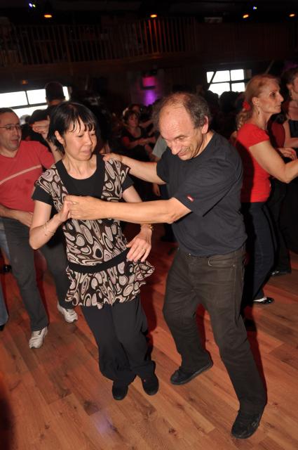 min 2010 05 02 station danse 091